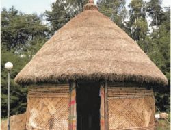 HUT ke-59 Kabupaten Sorong: Bupati Johny Kamuru Beber Dampak Mengerikan Pemotongan APBD